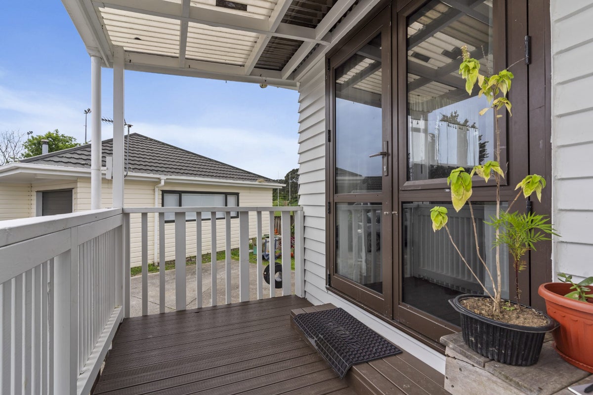 6 Kuranui Place, Otahuhu, Auckland - Carousel 2