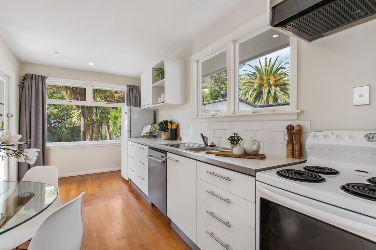11B Bay View Road, Moncks Bay, Christchurch - Carousel 2
