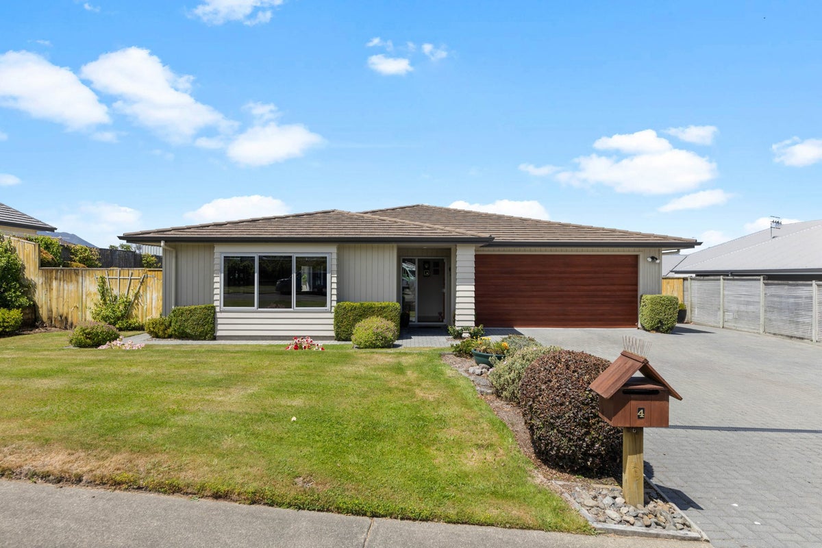 4 The Pheasant Tail, Nukuhau, Taupo - Carousel 1