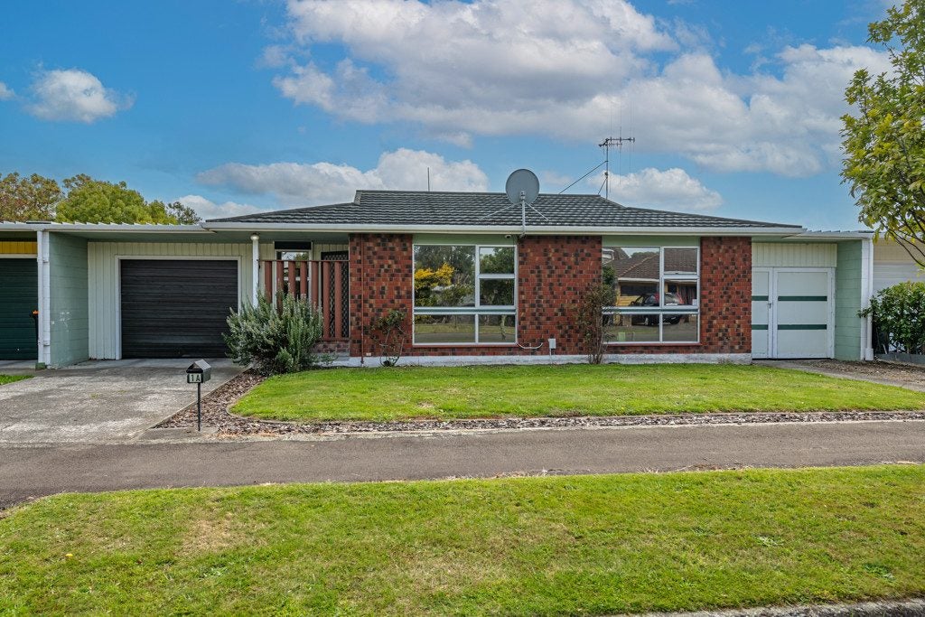 1A Bristol Crescent, Roslyn, Palmerston North - Carousel 12