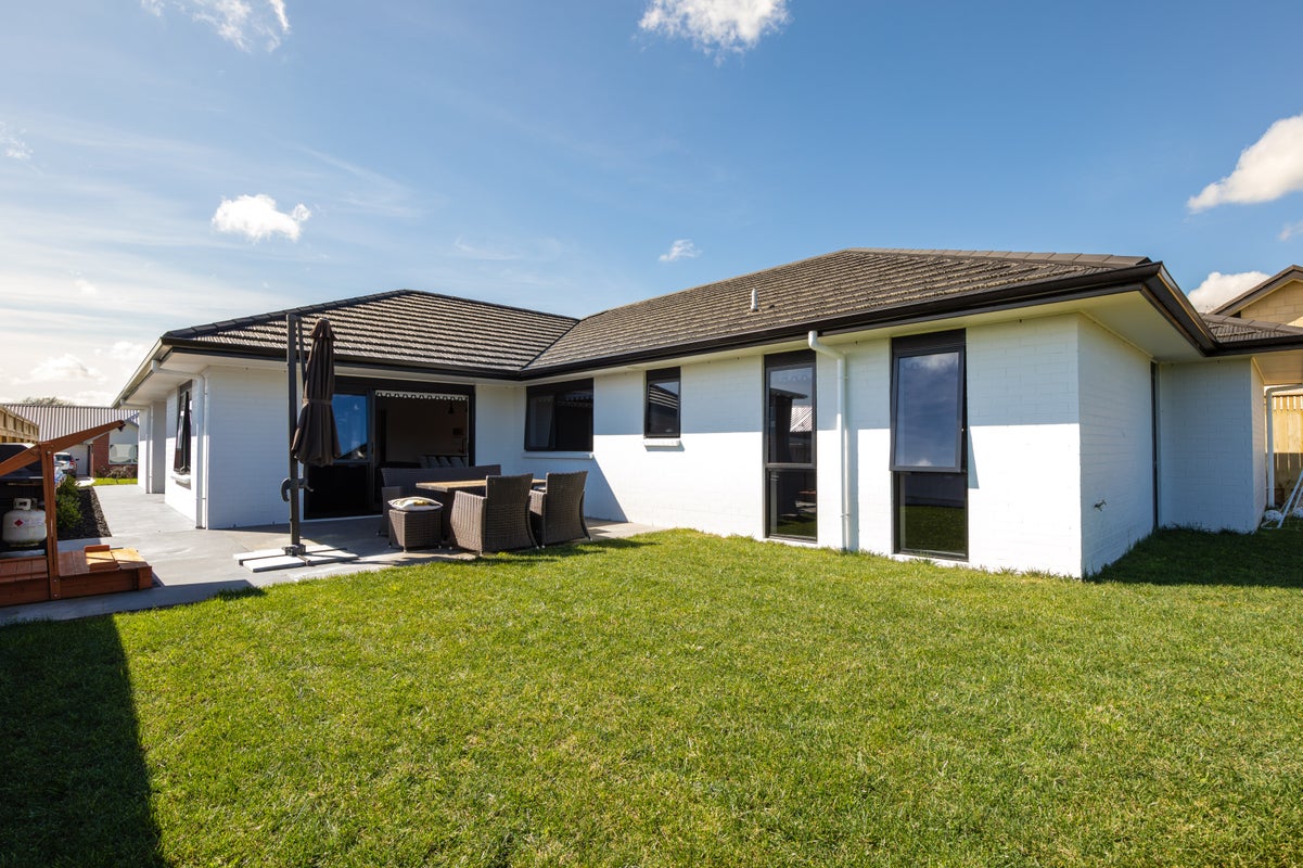 16 Clifford Close, Leamington, Cambridge - Carousel 22