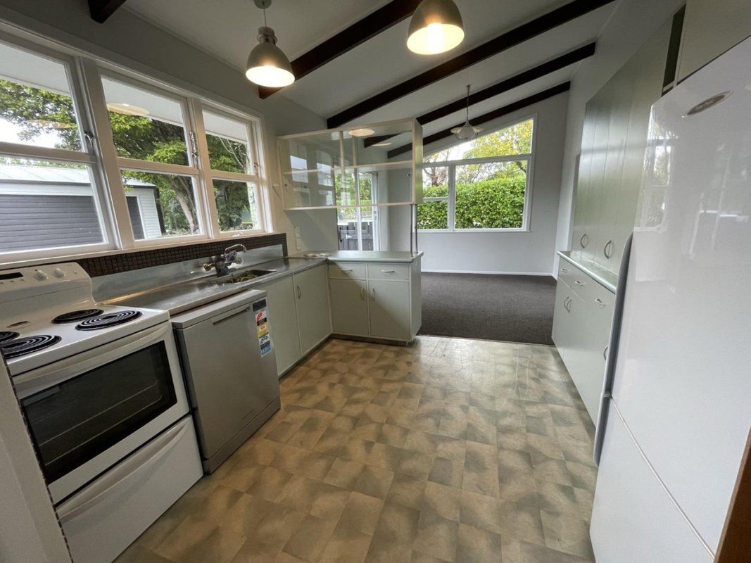43A Brassey Road, Saint Johns Hill, Whanganui - Carousel 2