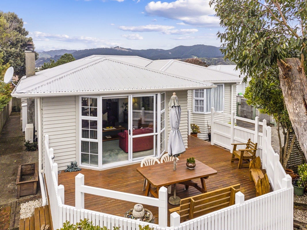 64 Alexander Road, Raumati Beach, Paraparaumu - Carousel 1