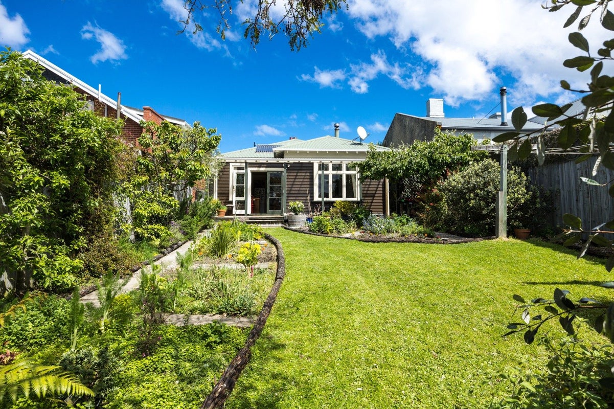 76 Elm Row, Dunedin Central, Dunedin - Carousel 1