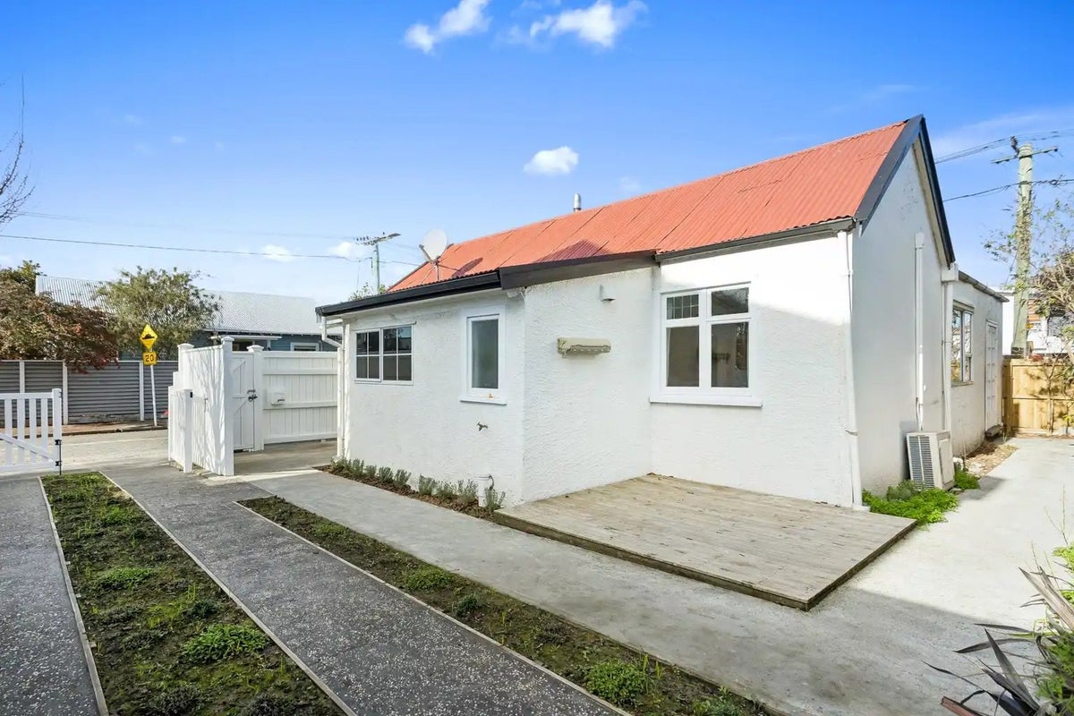33 London Street, Richmond, Christchurch - Carousel 1