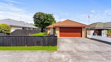 12A Princess Street, Takanini, Auckland - Carousel 1