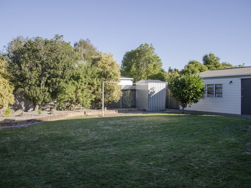 15 Emmerdale Mews, Highbury, Palmerston North - Carousel 16