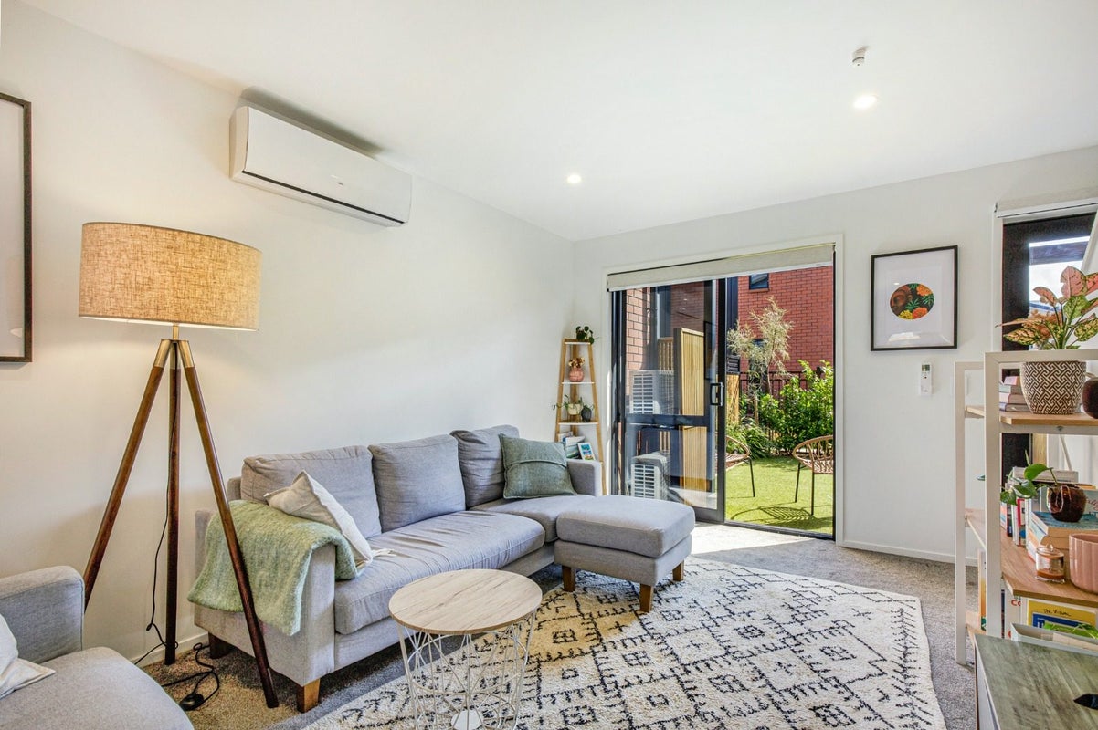 6/5 Macky Street, Taita, Lower Hutt - Carousel 2