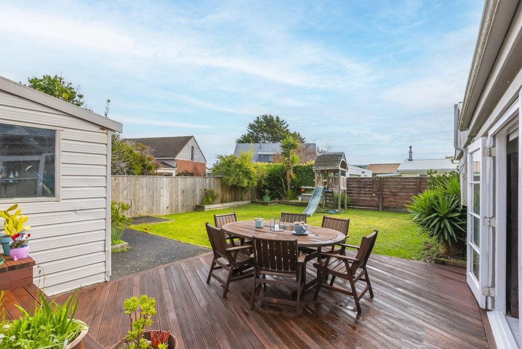 5 Watson Drive, Paraparaumu Beach, Paraparaumu - Carousel 2