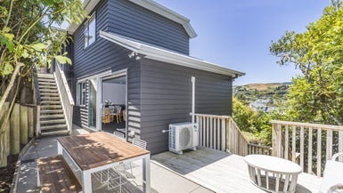 31 Mascot Street, Tawa, Wellington - Carousel 1