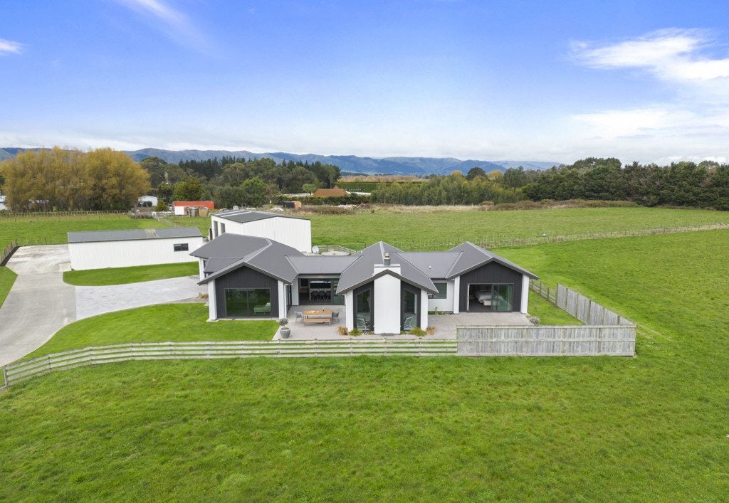 170 Shirriffs Road, Awapuni, Palmerston North - Carousel 38