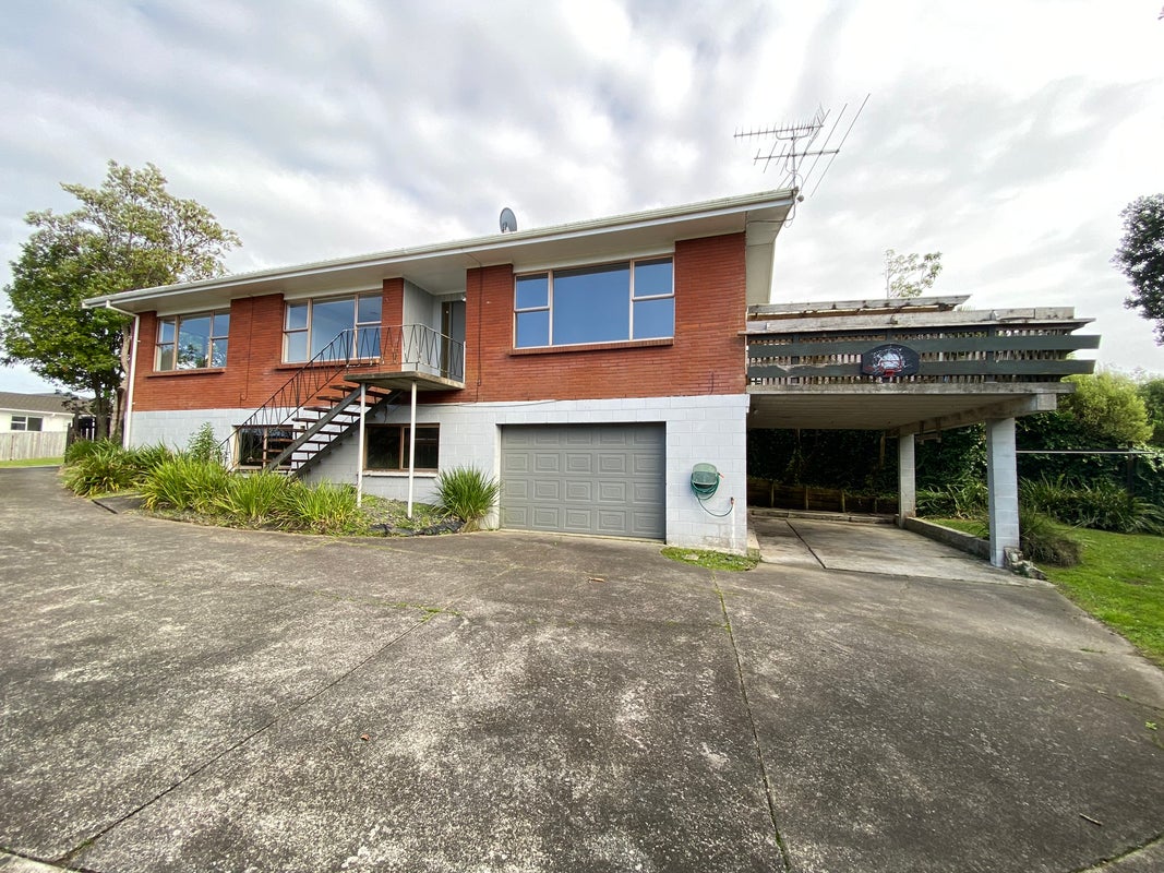 78 Sycamore Drive, Sunnynook, Auckland - Carousel 1