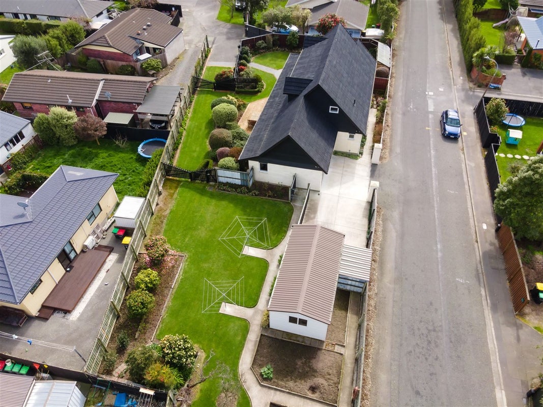 6 Clonbracken Lane, Heathcote Valley, Christchurch - Carousel 31