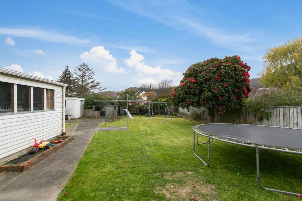 88 Reynolds Street, Taita, Lower Hutt - Carousel 2