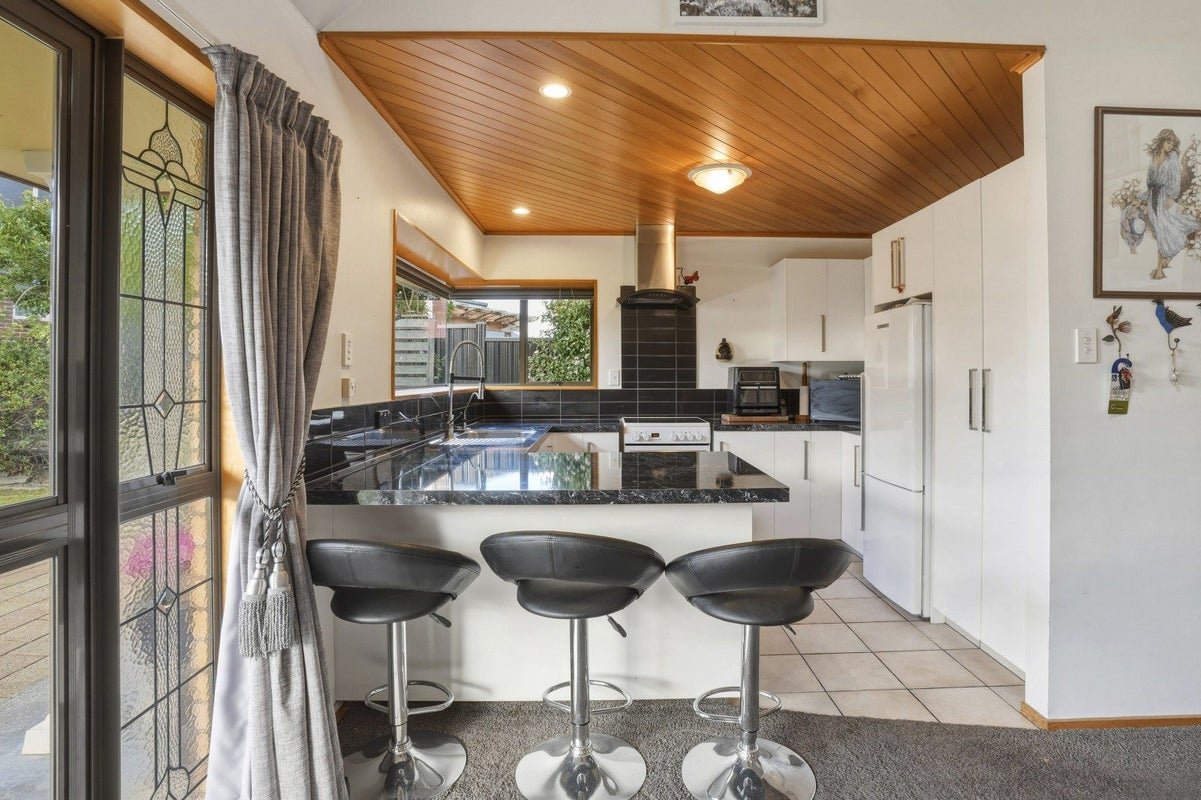 5 Old Brighton Road, Fairfield, Dunedin - Carousel 2