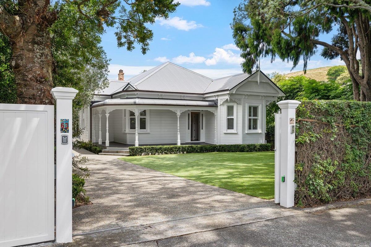 63 Mount St John Avenue, Epsom, Auckland - Carousel 2
