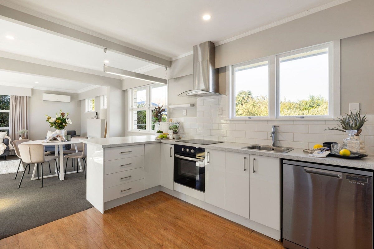 22A Duncan Road, St Andrews, Hamilton - Carousel 2