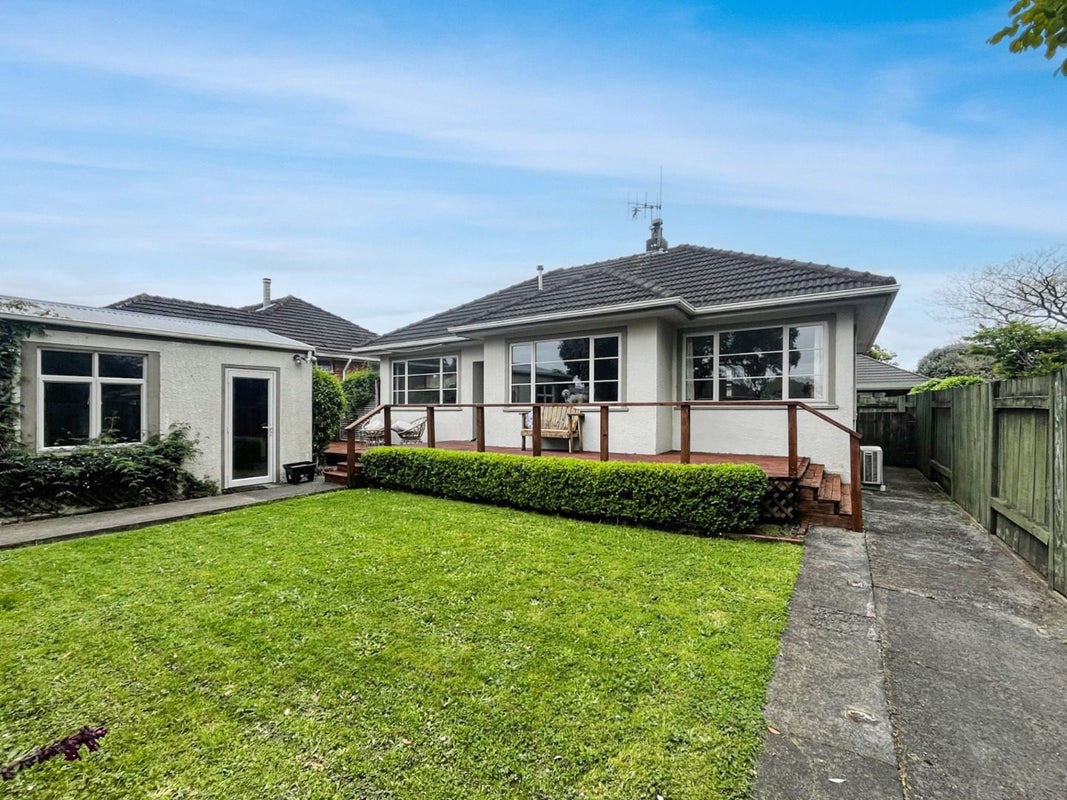 51 Manawatu Street, Hokowhitu, Palmerston North - Carousel 1