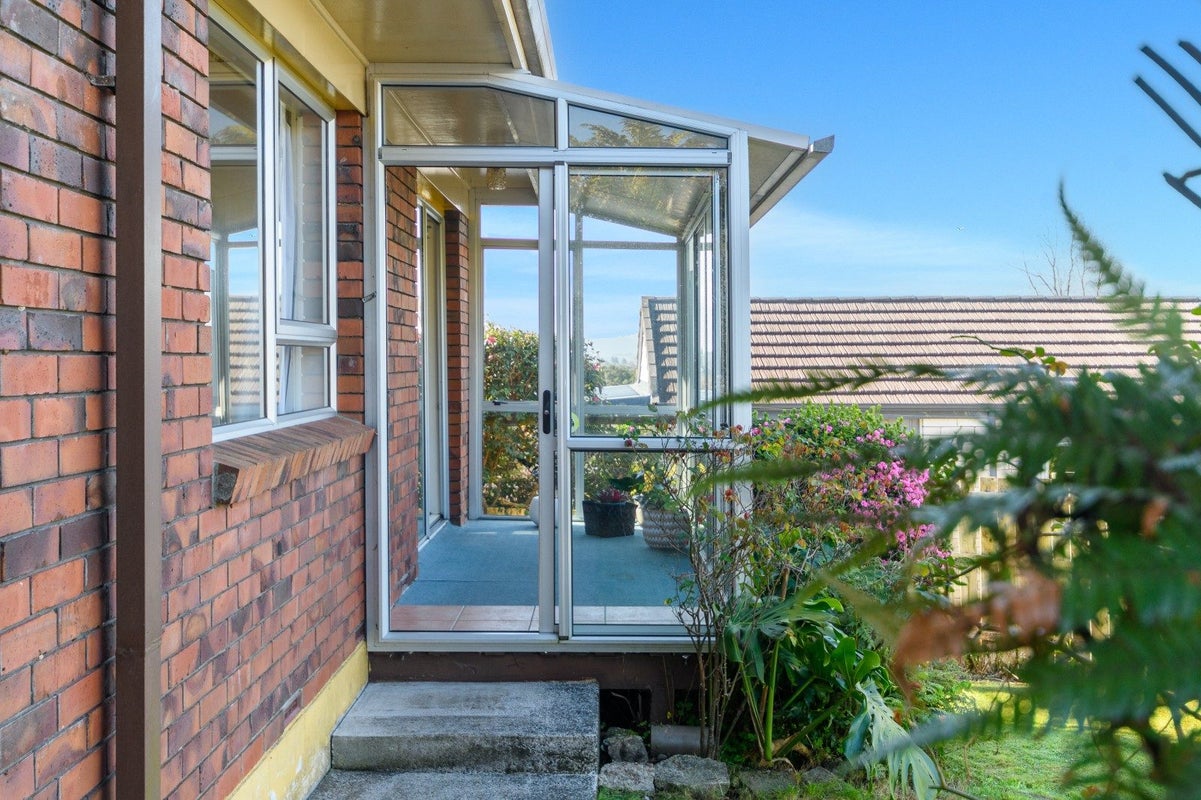 1B Birmingham Street, Judea, Tauranga - Carousel 2