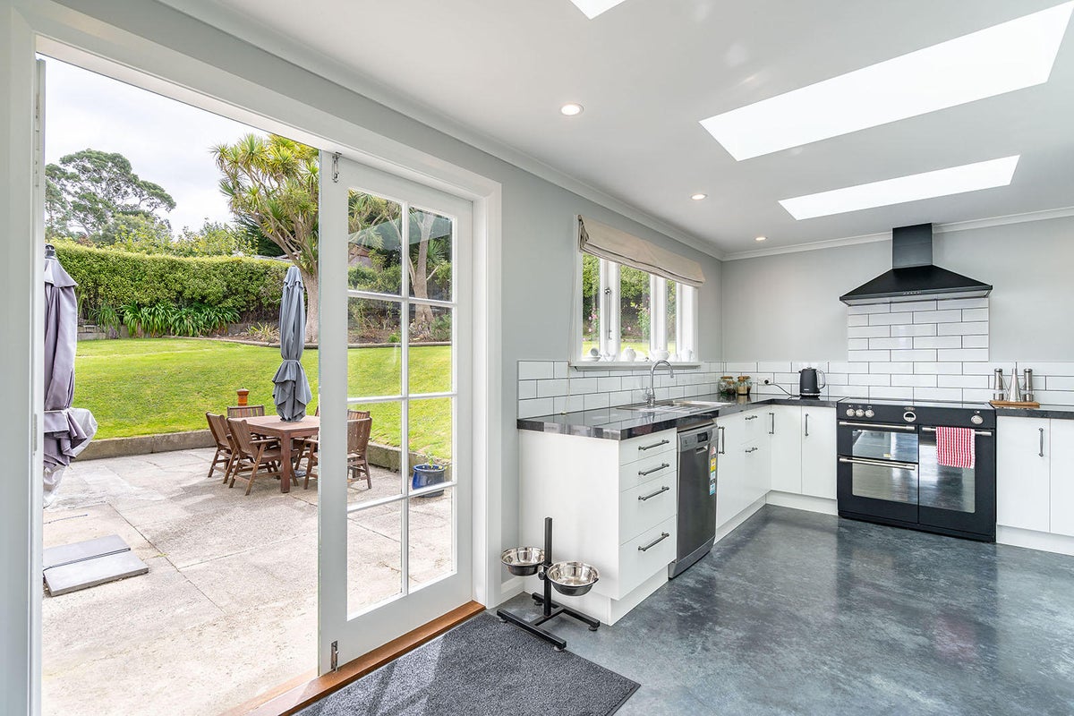 21 Alexander Street, Abbotsford, Dunedin - Carousel 1