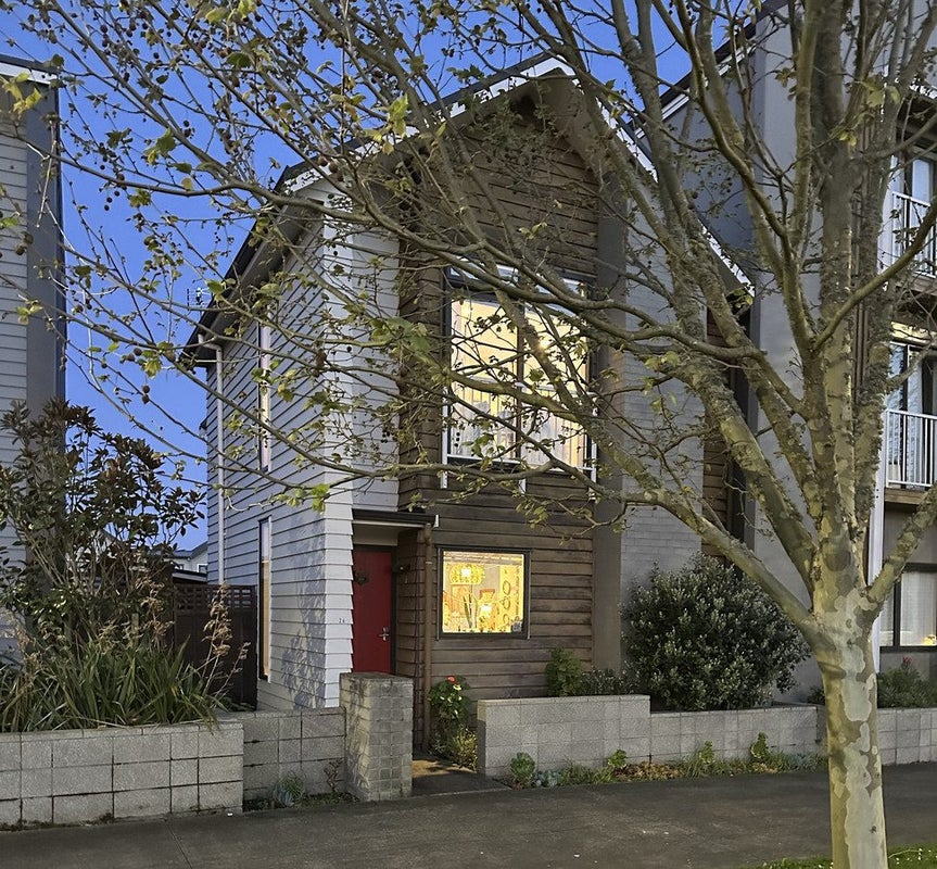 26 Squadron Drive, Hobsonville, Auckland - Carousel 1