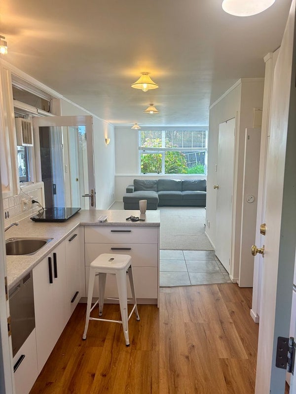 11 Roberts Road, Glenfield, Auckland - Carousel 2
