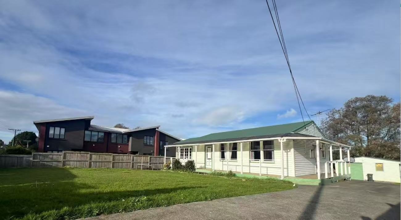 61 Torino Street, Point England, Auckland - Carousel 1