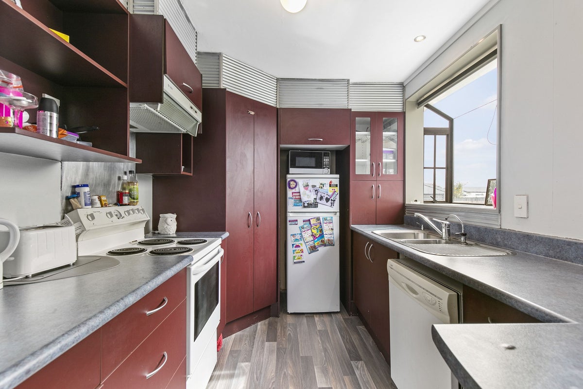 64 Dominion Road, Nawton, Hamilton - Carousel 2
