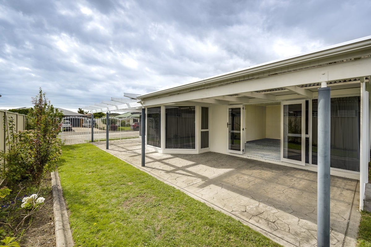 3 Lowndes Place, Taradale, Napier - Carousel 12