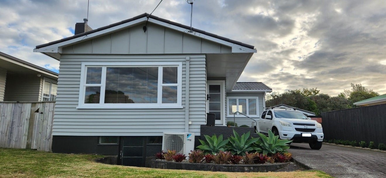 60 Awanui Street, Merrilands, New Plymouth - Carousel 2