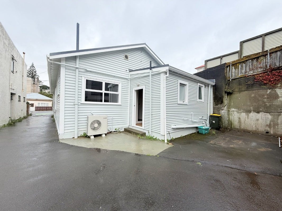 25 Luxford Street, Berhampore, Wellington - Carousel 14