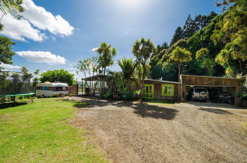136 Horsman Road, Henderson - Carousel 1