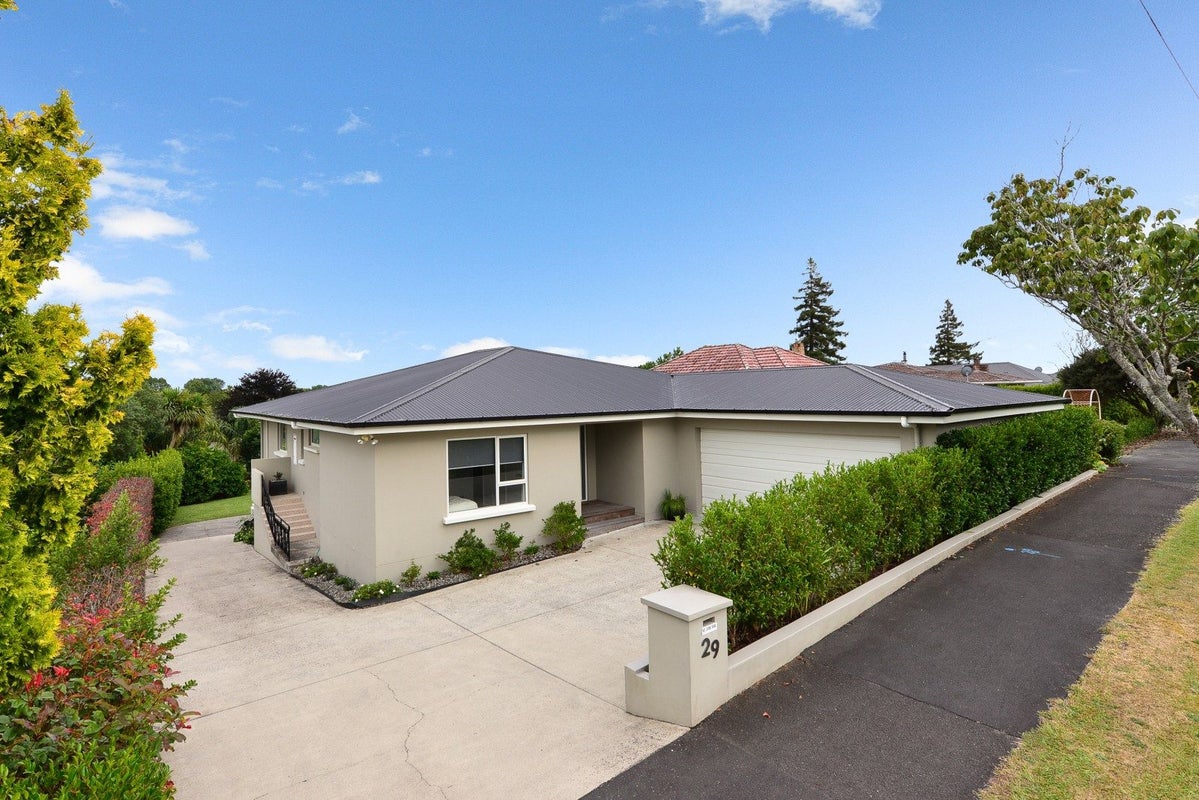 29 Kakanui Avenue, Hillcrest, Hamilton - Carousel 1