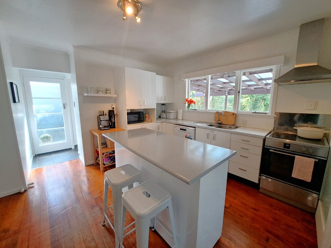 26 Fordham Street, Beach Haven, Auckland - Carousel 2