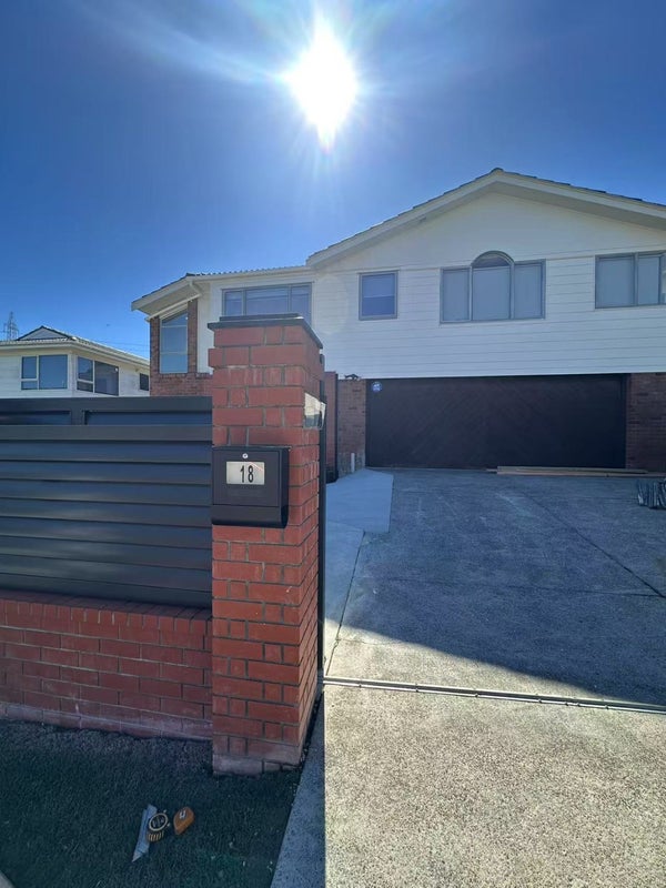 18 Athenic Avenue, Lynfield, Auckland - Carousel 11