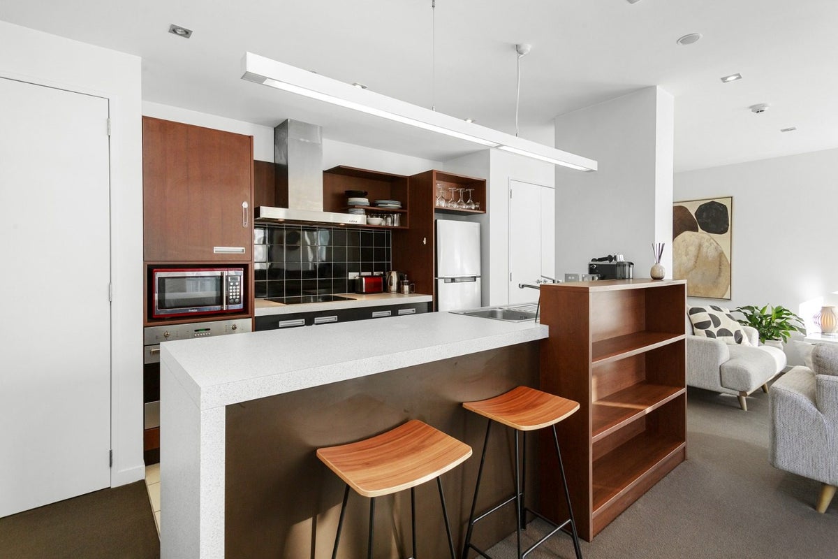 5N/10 Lorne Street, Te Aro, Wellington - Carousel 2
