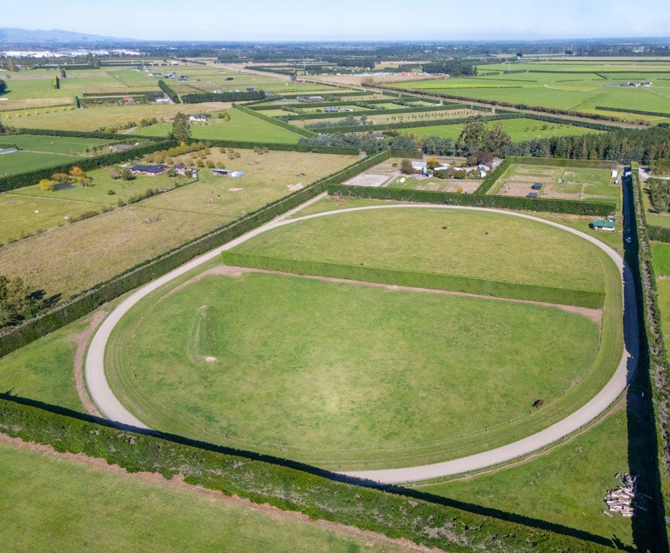 1140 Newtons Road, Christchurch - Carousel 2
