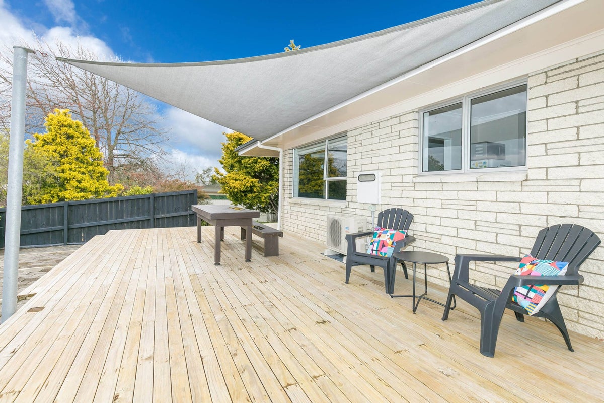 42A Alison Street, Hamilton Lake, Hamilton - Carousel 1