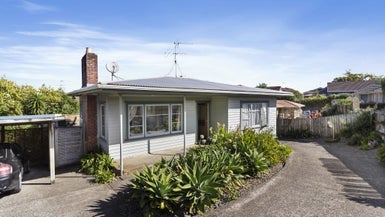 11 Elliot Street, Howick, Auckland - Carousel 1