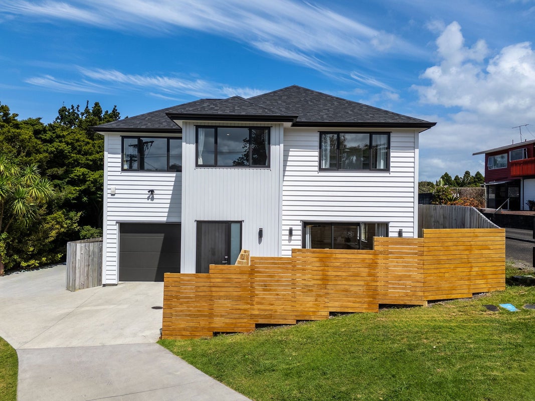 57A Tui Glen Road, Birkenhead, Auckland - Carousel 1