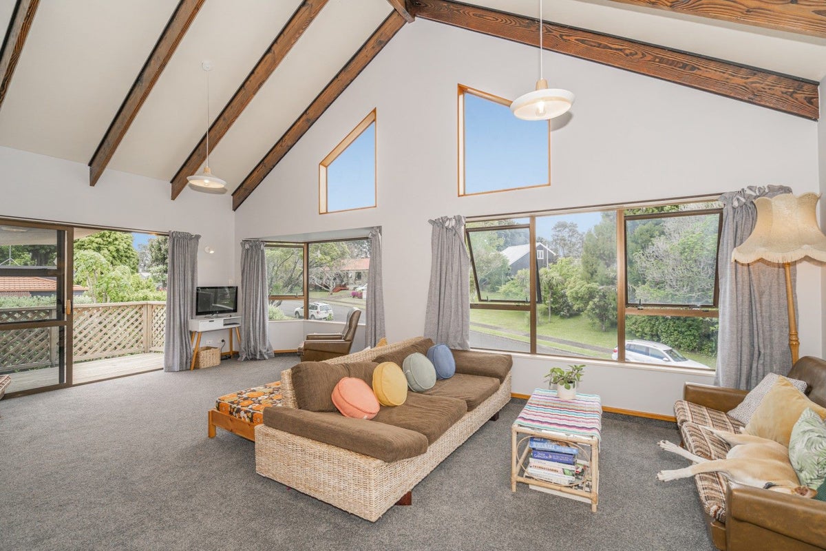 23 Pohutukawa Drive, Athenree, Katikati - Carousel 1