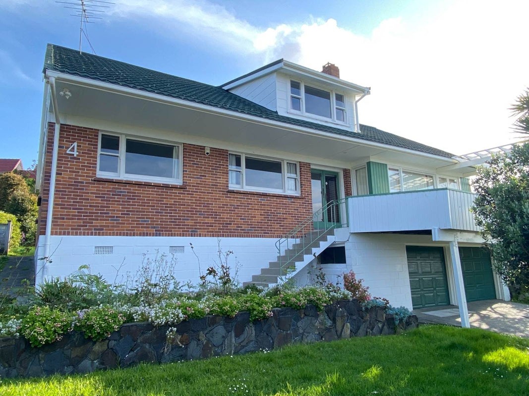 4 Alton Avenue, Hillcrest, Auckland - Carousel 1