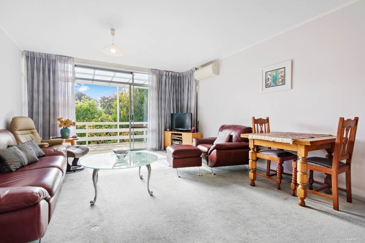 1/25 Anita Avenue, Mount Roskill, Auckland - Carousel 2