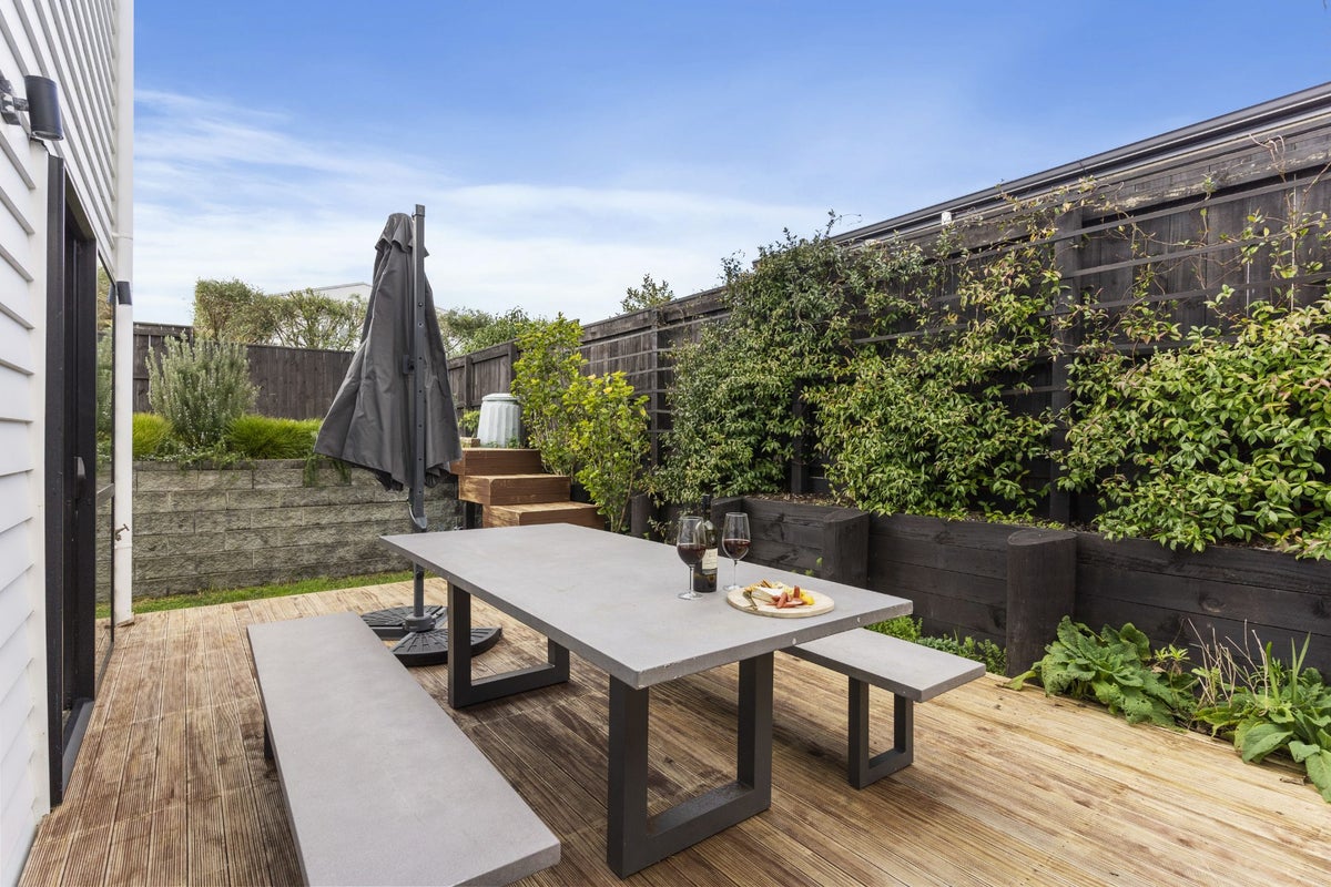 3 Valkyrie Lane, Beachlands, Auckland - Carousel 2