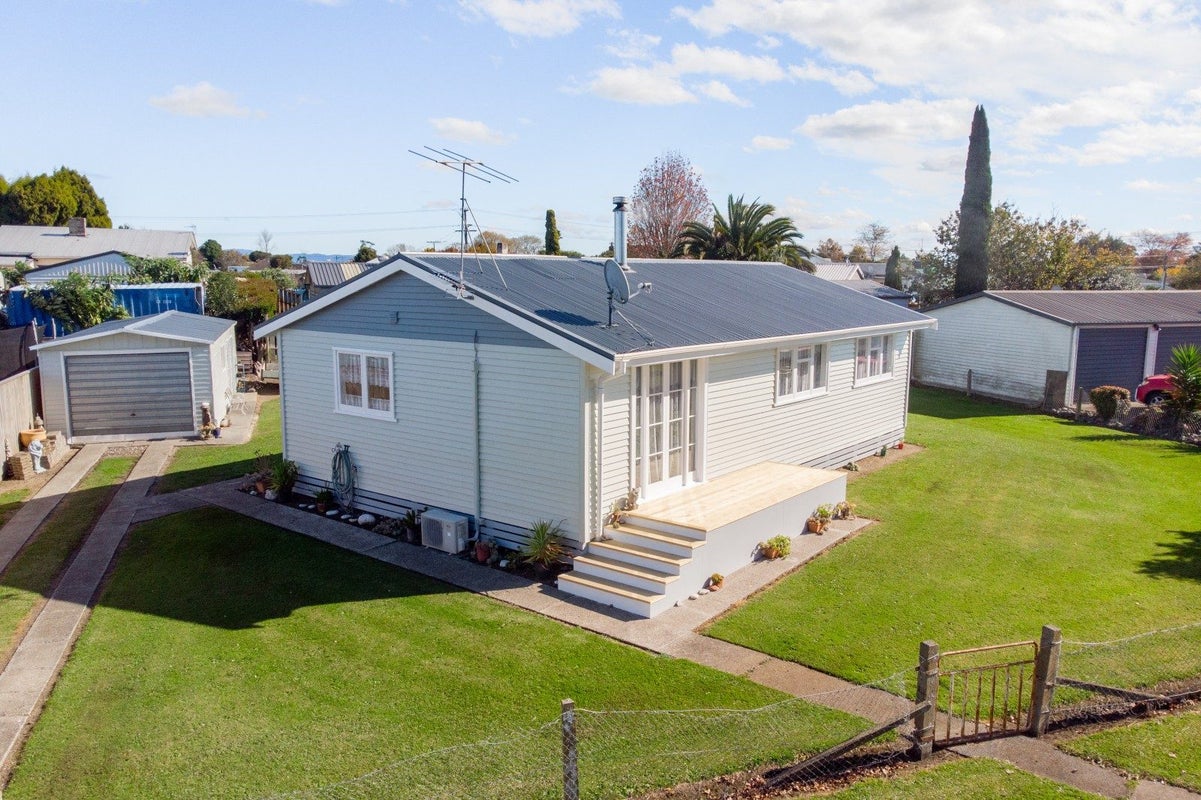 4 Rakino Drive, Kerepehi, Paeroa - Carousel 1