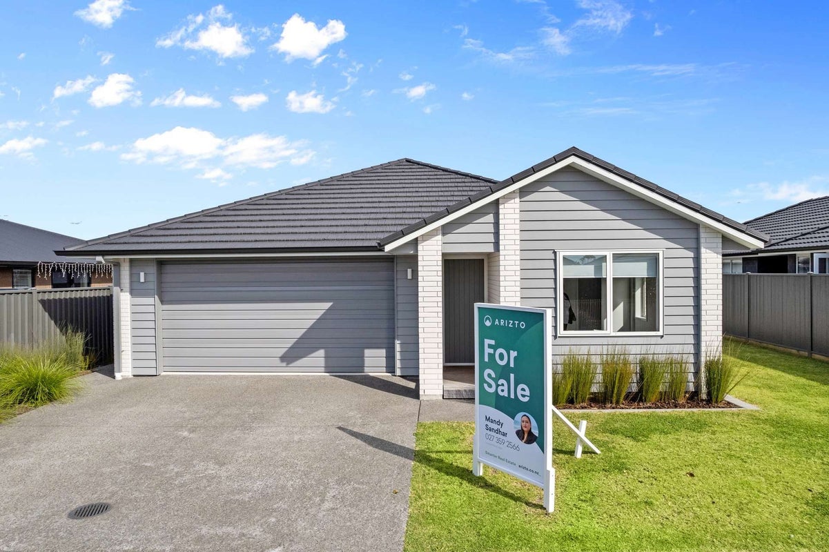 3 Lattay Lane, Pyes Pa, Tauranga - Carousel 1