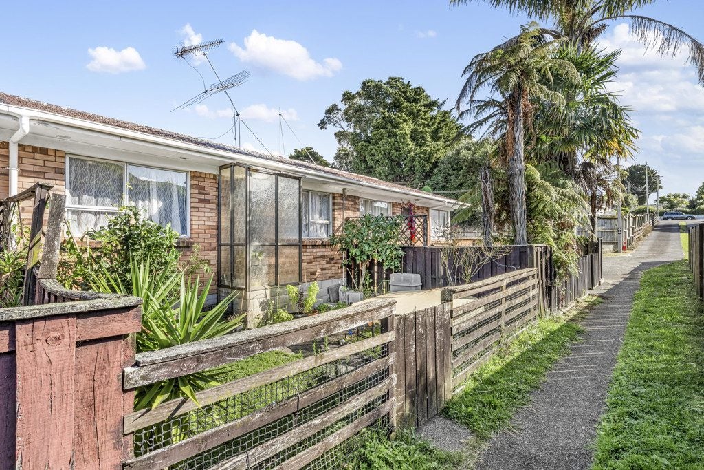 2/7A Mountain Road, Mount Wellington, Auckland - Carousel 1