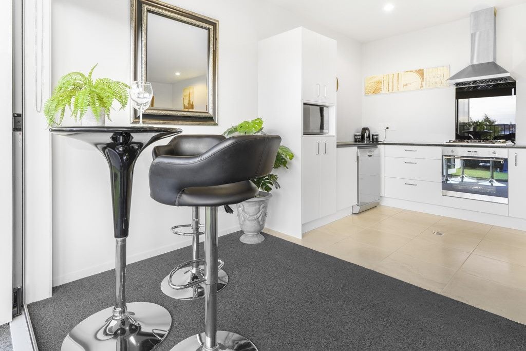 1 Portland Lane, Chartwell, Hamilton - Carousel 2