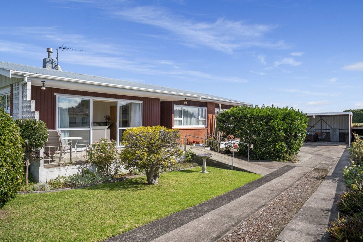 384 Otumoetai Road, Otumoetai, Tauranga - Carousel 1