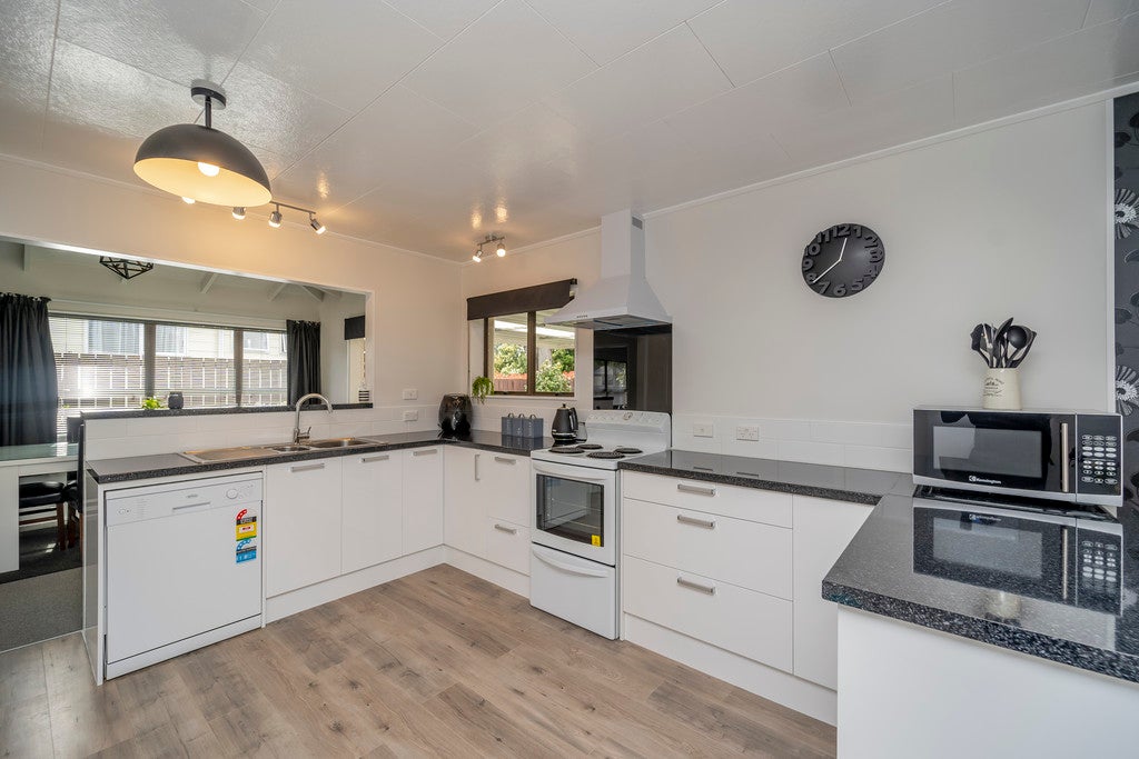 16 Liverpool Street, Solway, Masterton - Carousel 2
